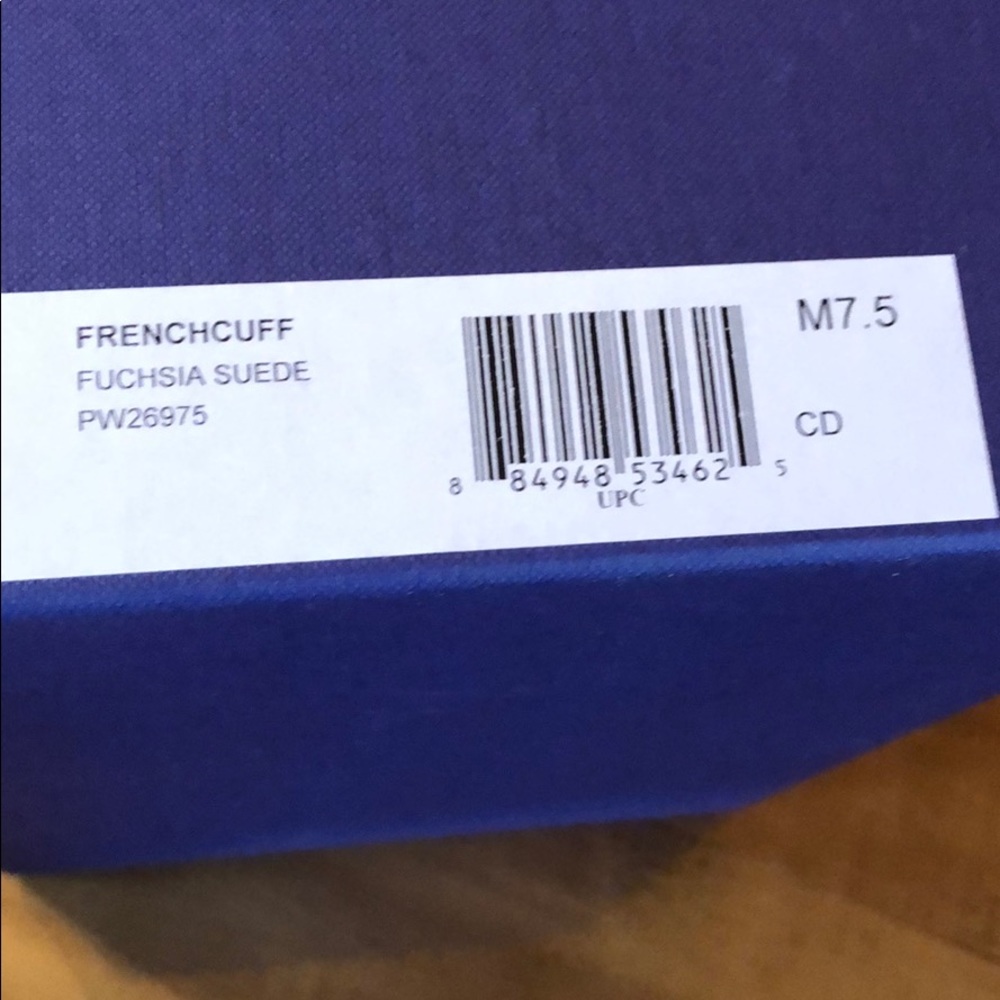 Stuart Weitzman “French Cuff” Fuchsia Sandal - Picture 8 of 8